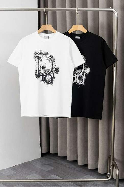 Picture of Dior T Shirts Short _SKUDiorM-2XLjhtxY04216383